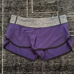 Lululemon 2.5” speed up shorts